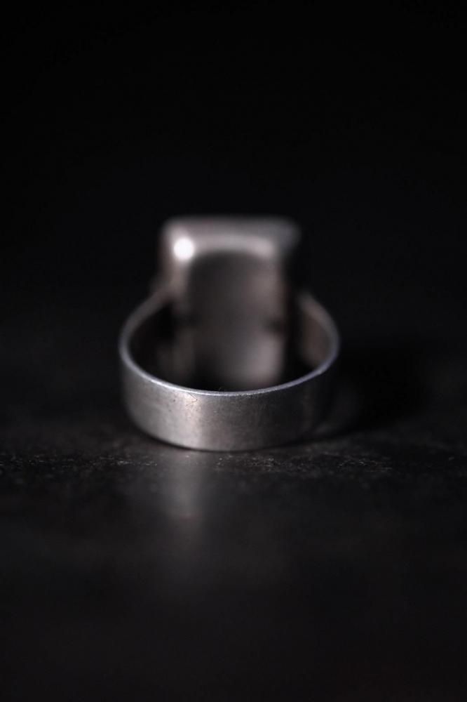 Mid 20th signet ring