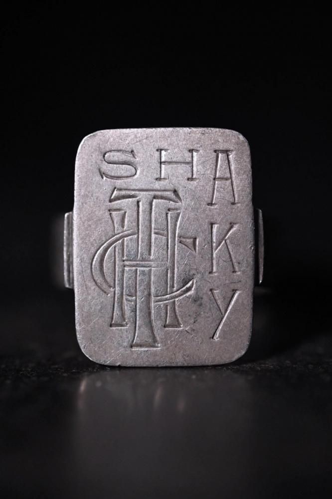 Mid 20th signet ring