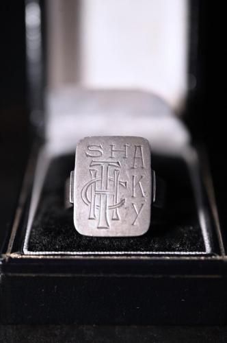 Mid 20th signet ring