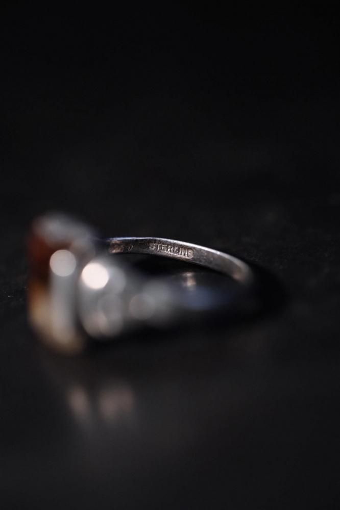 Mid 20th silver  agate ring