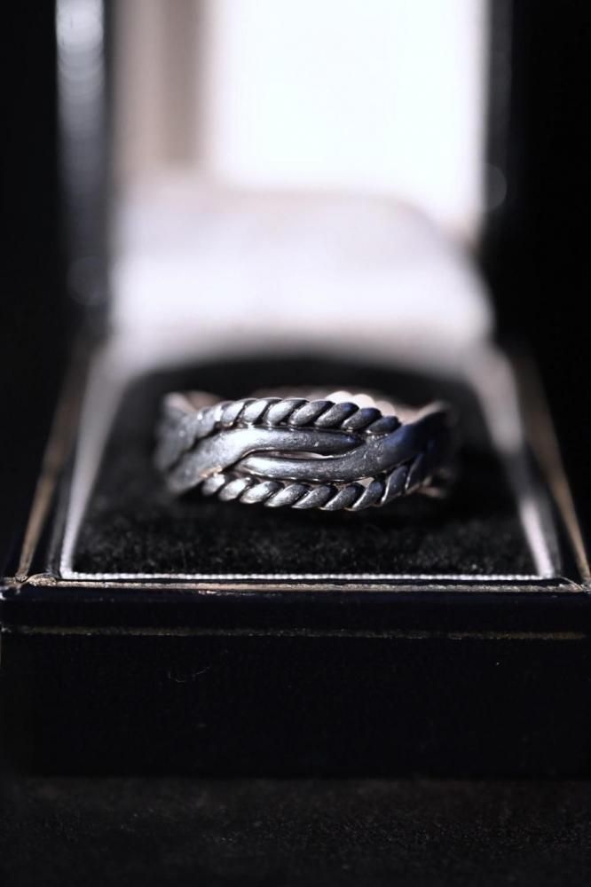 Vintage twist design silver ring