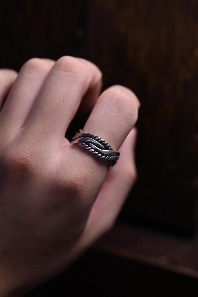 Vintage twist design silver ring
