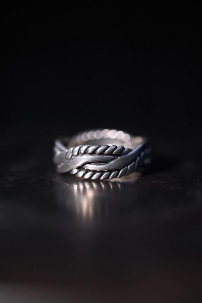 Vintage twist design silver ring