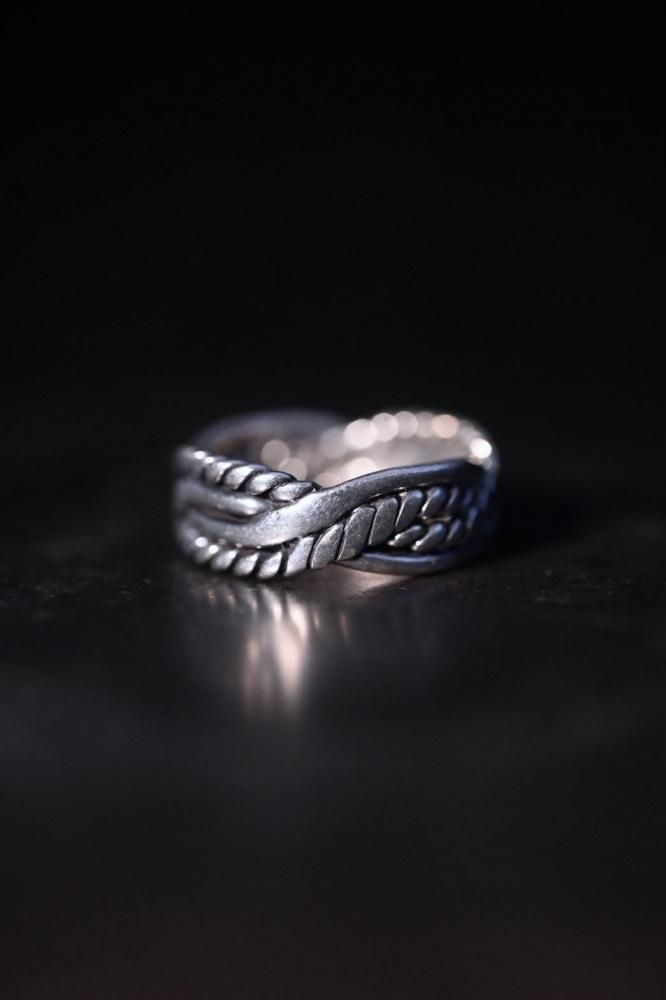 Vintage twist design silver ring