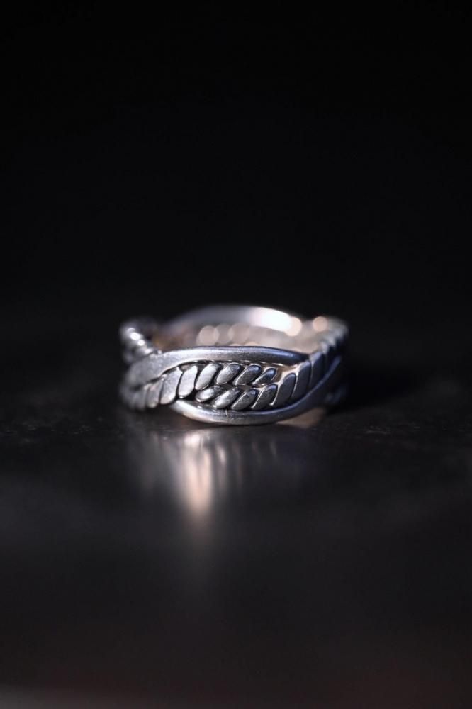 Vintage twist design silver ring