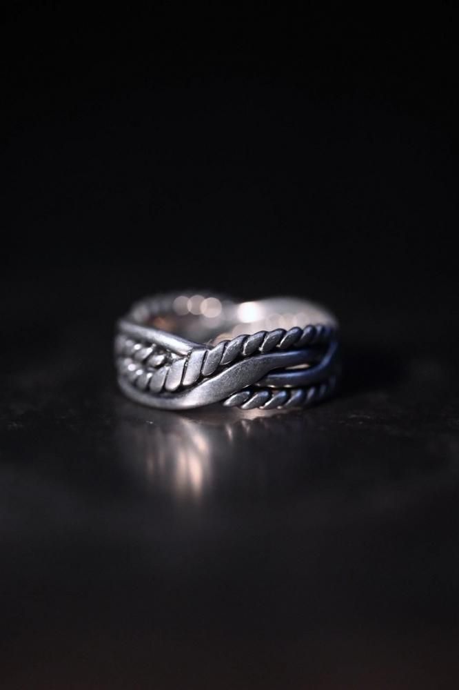 Vintage twist design silver ring