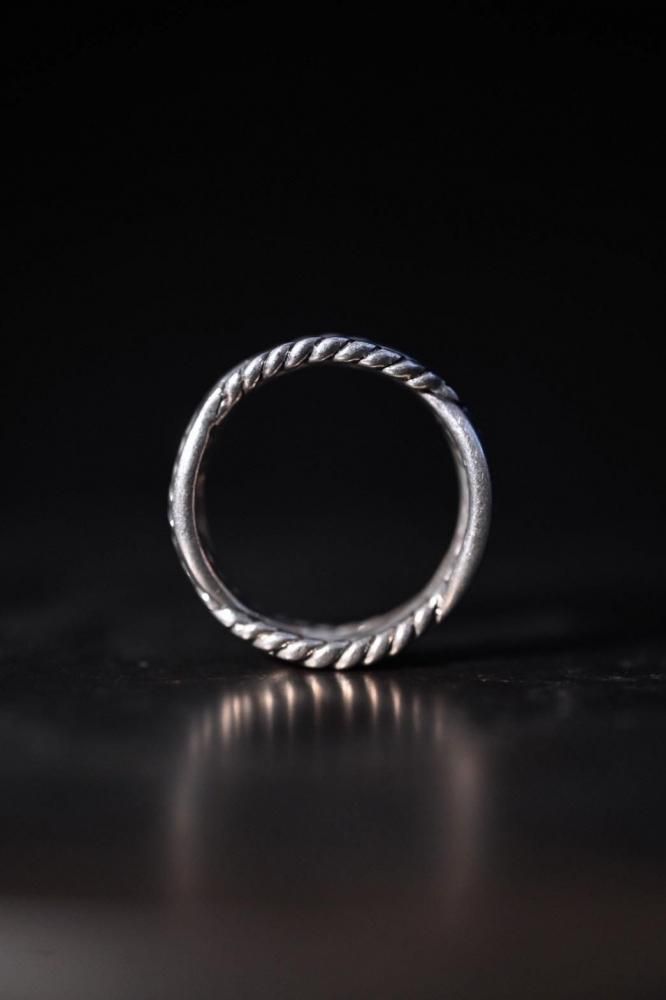 Vintage twist design silver ring