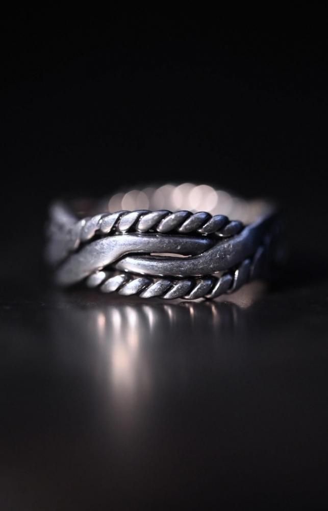 Vintage twist design silver ring