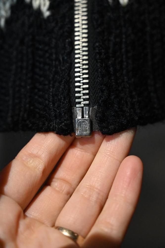 Canadian 1950's wool knit zip up cardigan