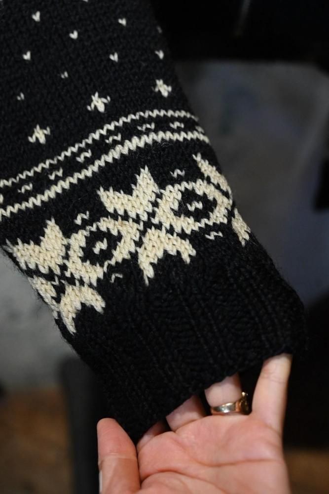 Canadian 1950's wool knit zip up cardigan