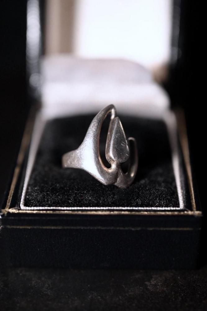 Vintage silver ring