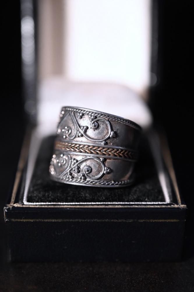 Vintage silver  copper ring "20"