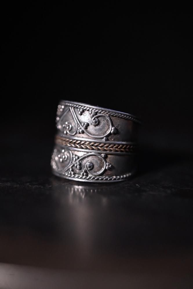 Vintage silver  copper ring "20"