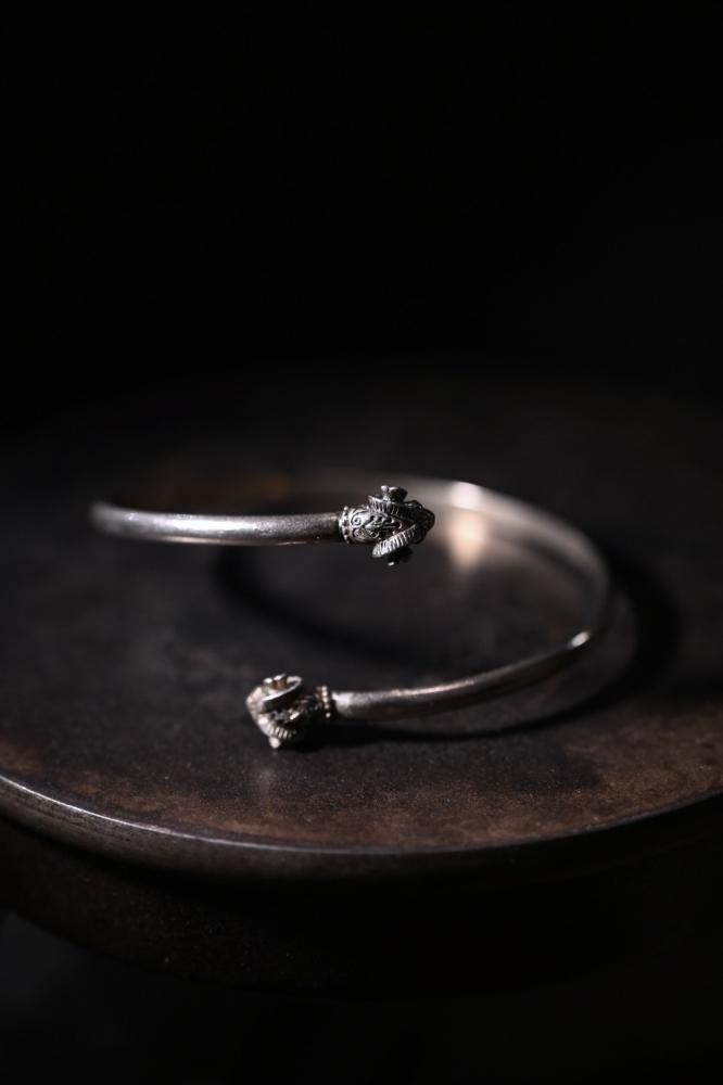Vintage silver sheep bangle