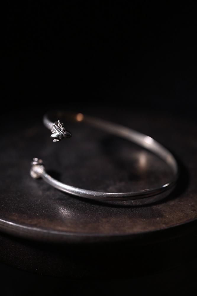 Vintage silver sheep bangle