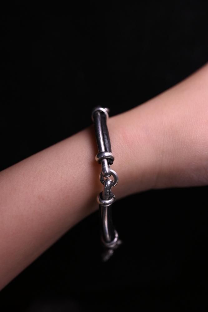 Vintage silver  leather bracelet