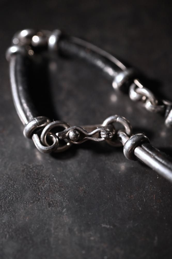 Vintage silver  leather bracelet