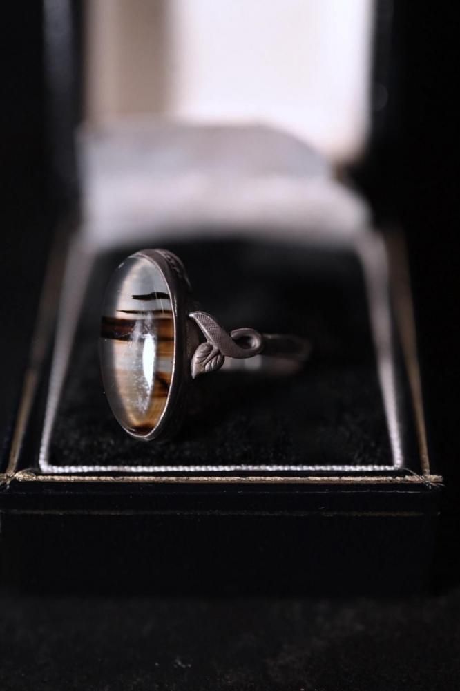 Vintage silver  agate ring 18