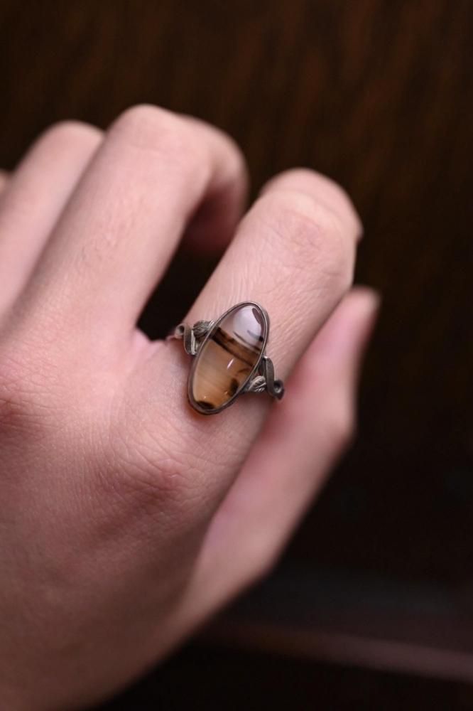 Vintage silver  agate ring 18