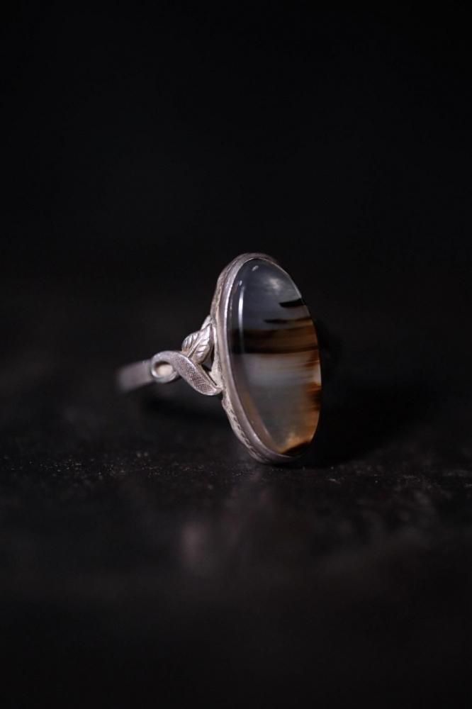 Vintage silver  agate ring 18