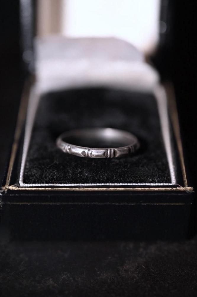 Vintage silver ring 16