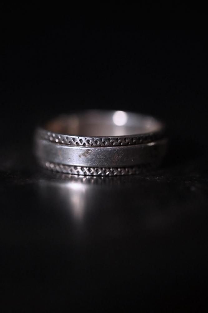 Vintage silver gimmick ring 21