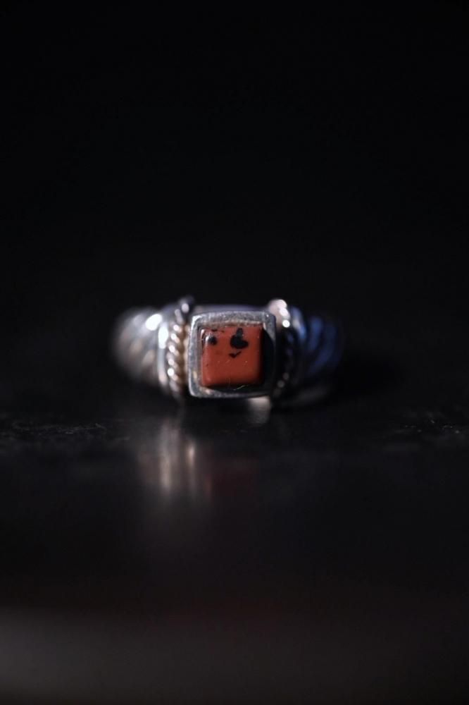 Vintage silver �� red stone ring 16��
