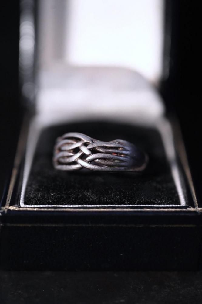 Vintage silver ring 16��