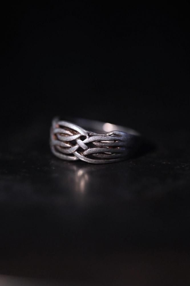 Vintage silver ring 16��