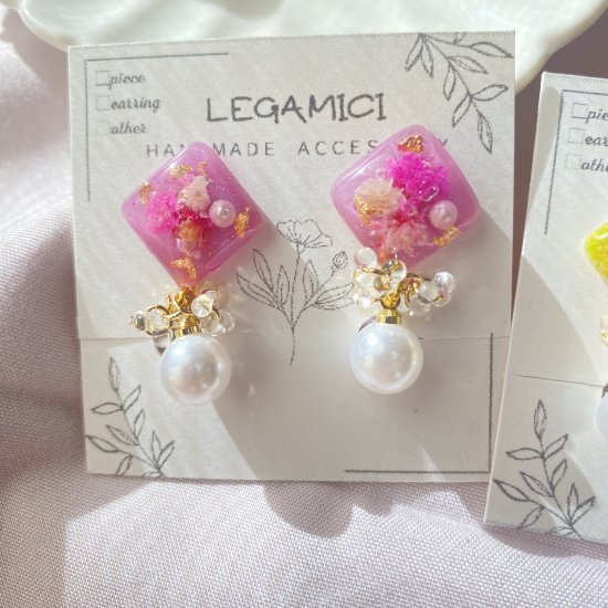 （小ぶり）お花レジンピアス/イヤリング（ピンク） - LEGAMICI レガミーチ オンラインストア