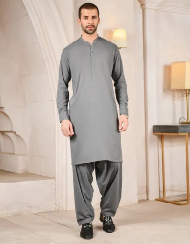 <img class='new_mark_img1' src='https://img.shop-pro.jp/img/new/icons8.gif' style='border:none;display:inline;margin:0px;padding:0px;width:auto;' />STEEL BLUE POLESTER VISCOSE KAMEEZ SHALWAR 