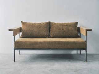 CS-1 Flange sofa