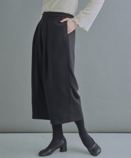 Tuck trouser<WHYTO.>