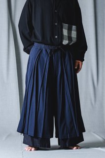 Layered Pleats Pants black