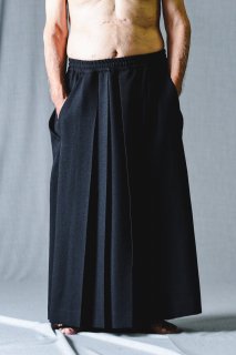 Cloud Layer HAKAMA black