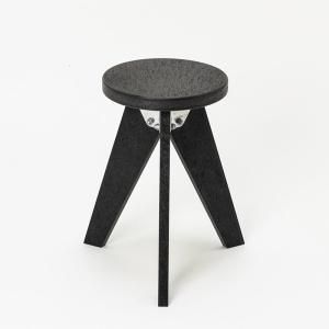 RECYCLED PLASTIC TRI-LEG STOOL_ROUND SEAT