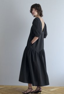 <img class='new_mark_img1' src='https://img.shop-pro.jp/img/new/icons13.gif' style='border:none;display:inline;margin:0px;padding:0px;width:auto;' />Big Sleeve Dress