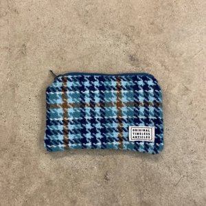 ORIGINAL TIMELESS ARTICLES<br/>VINTAGE FABRIC POUCH<br/>Blue Tweed Checks