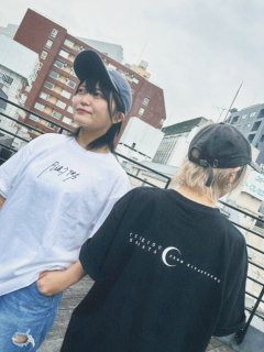 ɤ LOGO Tee