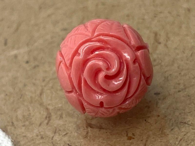 珊瑚 ルース 薔薇の彫刻 カービング 珊瑚 ルース 薔薇の彫刻 カービング
