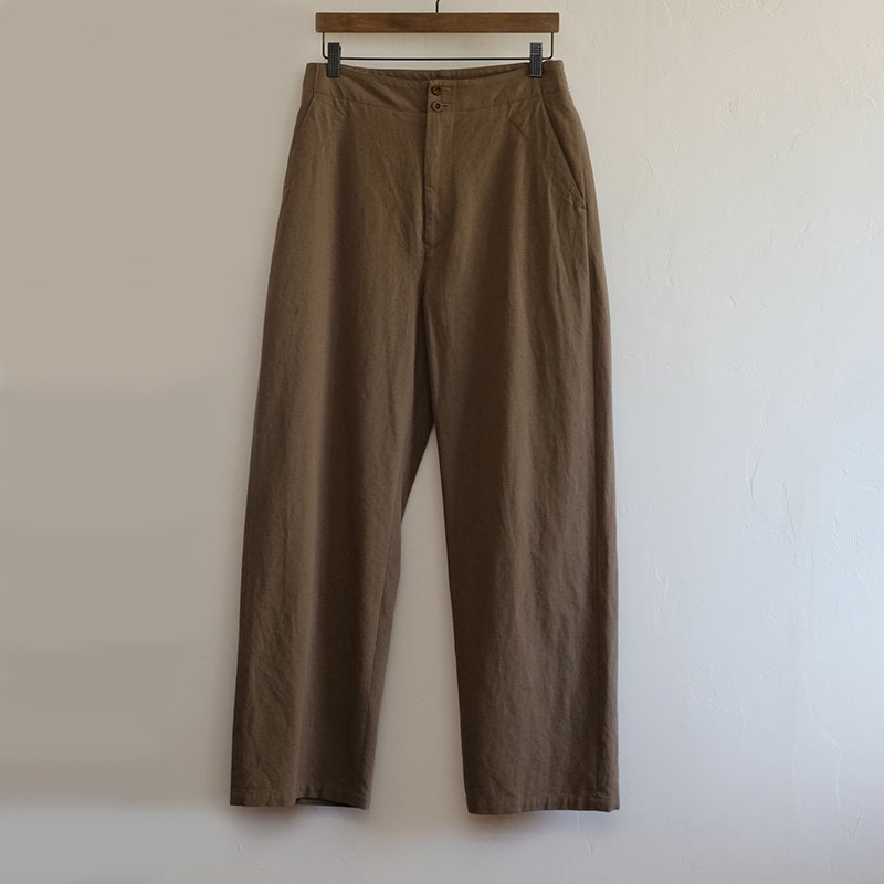 【ULTERIOR アルテリア】DRY CHAMBRAY GABARDINE MIL-TROUSER TAUPE GREY -  in-and-out(インアンドアウト)