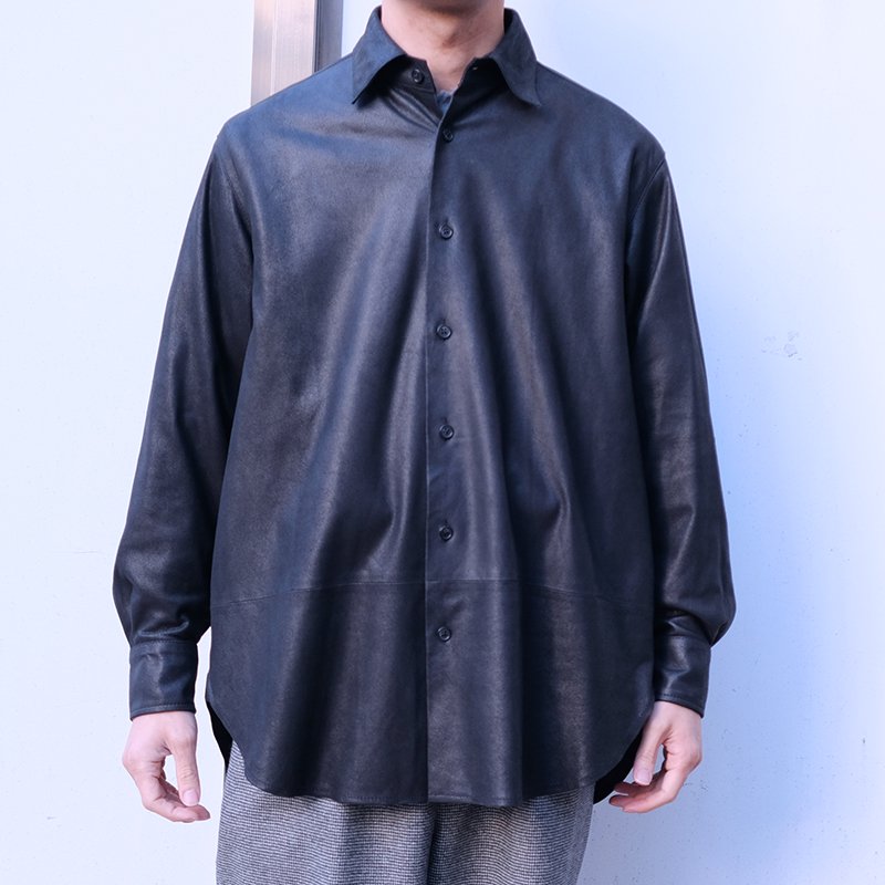 CCU シーシーユー】“NEAT” REGULAR COLLAR SHIRT BLACK - in-and-out ...