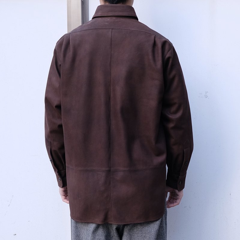CCU シーシーユー】“NEAT” REGULAR COLLAR SHIRT BROWN - in-and-out 