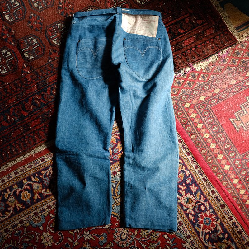 Levi's red リーバイスレッド