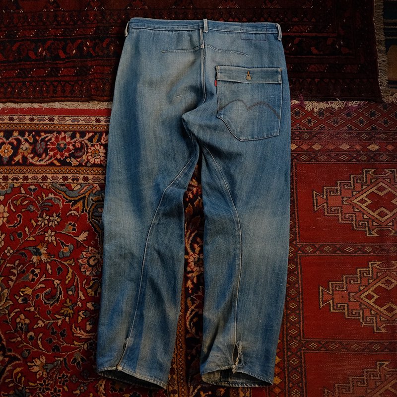 【Levis RED リーバイスレッド】1st standard - in-and-out(インアンドアウト)