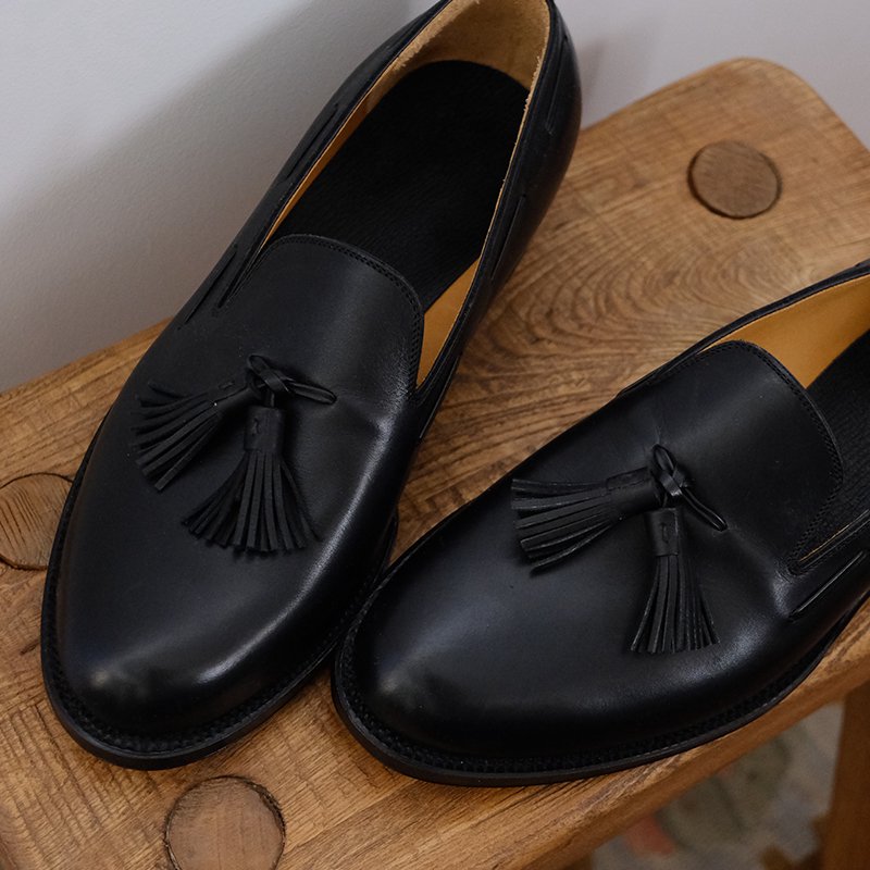 forme フォルメ】Tassel Loafer Plain toe Calf BLACK - in-and-out