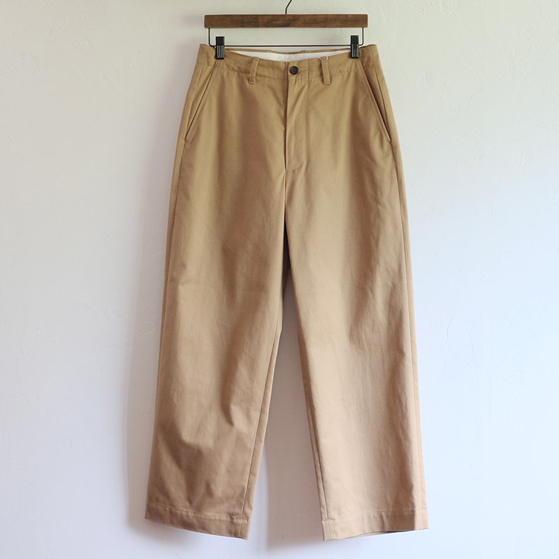 UNIVERSAL PRODUCTS ˥СץġNO TUCK CHINO TROUSERS CAMEL