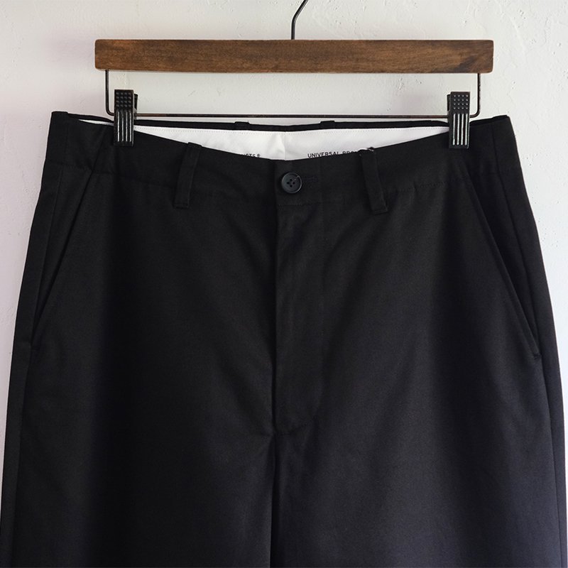 【UNIVERSAL PRODUCTS ユニバーサルプロダクツ】NO TUCK CHINO TROUSERS BLACK -  in-and-out(インアンドアウト)