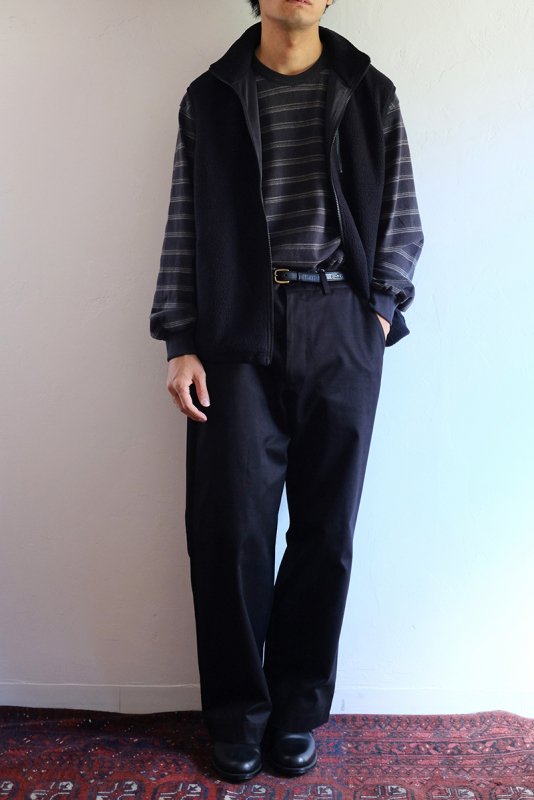 UNIVERSAL PRODUCTS ユニバーサルプロダクツ】NO TUCK CHINO TROUSERS