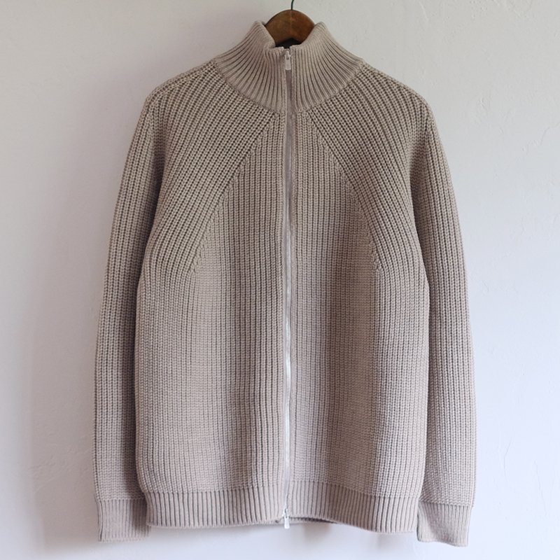 BATONER バトナー】SIGNATURE DRIVERS KNIT BEIGE - in-and-out(イン 